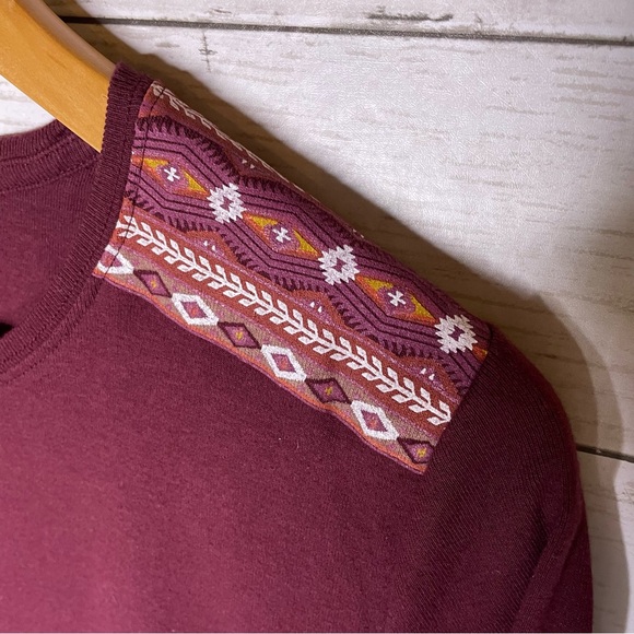 Northcrest Burgundy Maroon Aztec Shoulder Detail Long Sleeve Top M - Picture 4 of 5